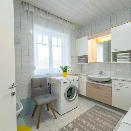 Karoline Apartman Lichtpold